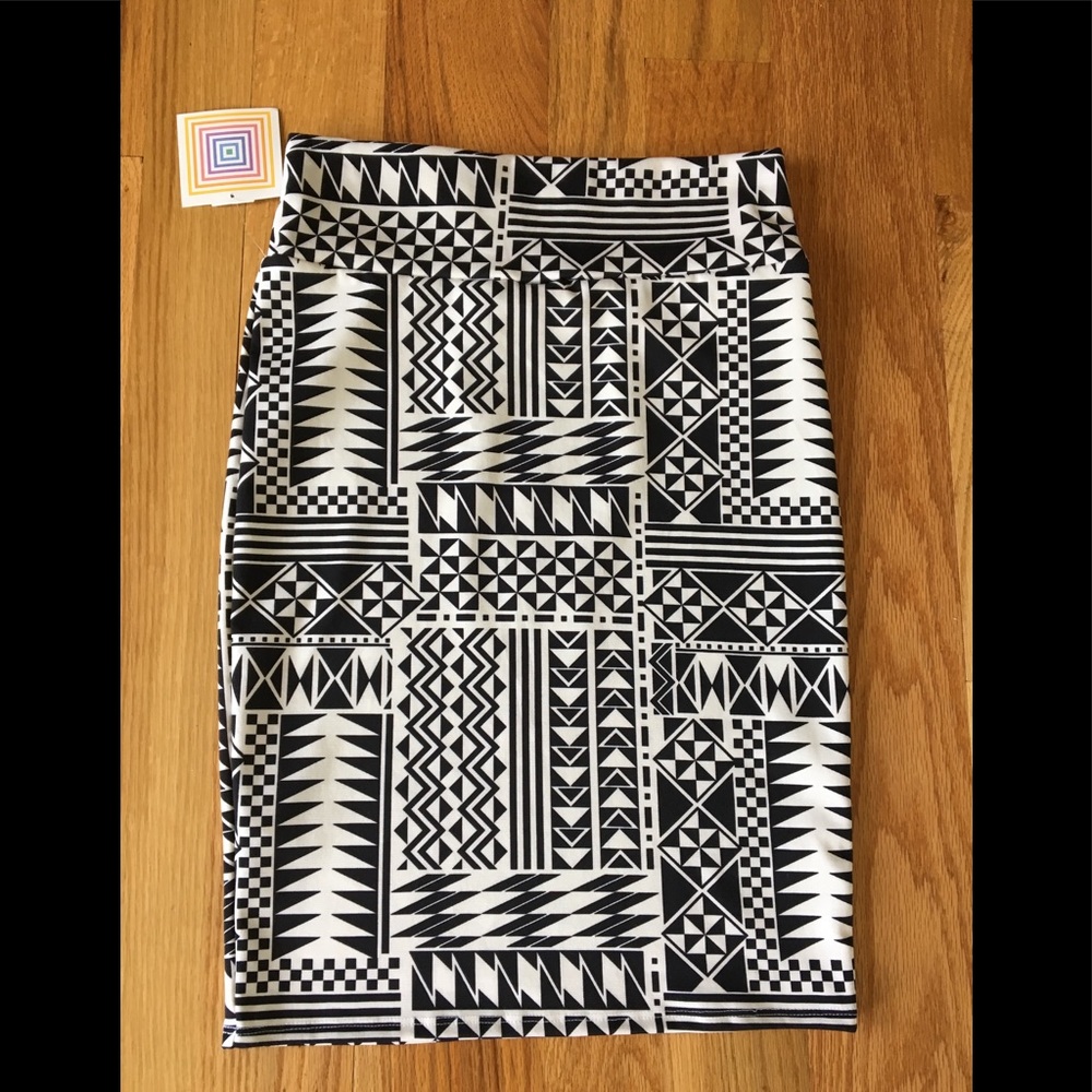 Lularoe Cassie